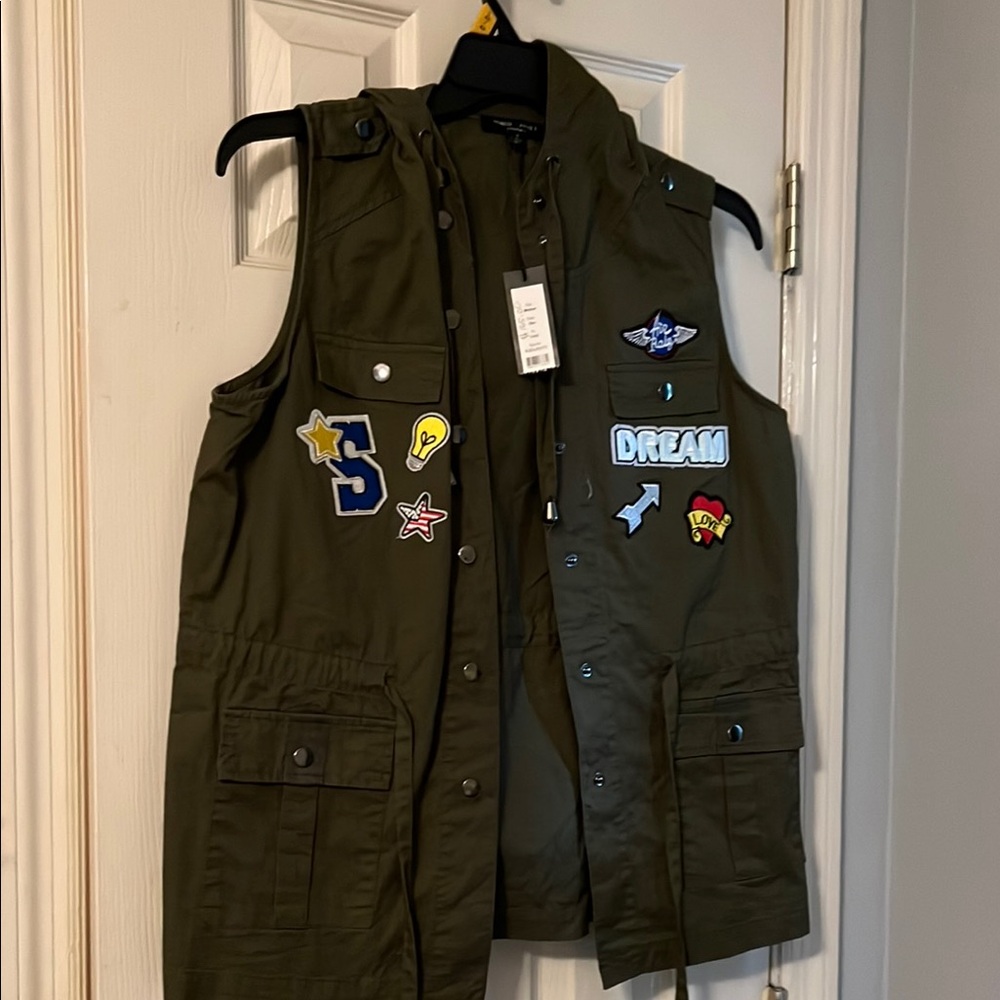 Romeo & Juliet Couture Green Utility Vest